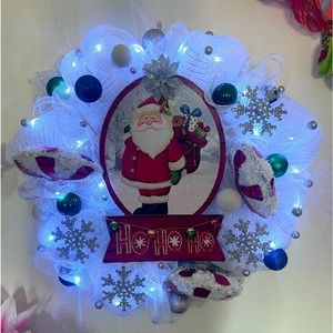 22” Light up mesh wreath!
